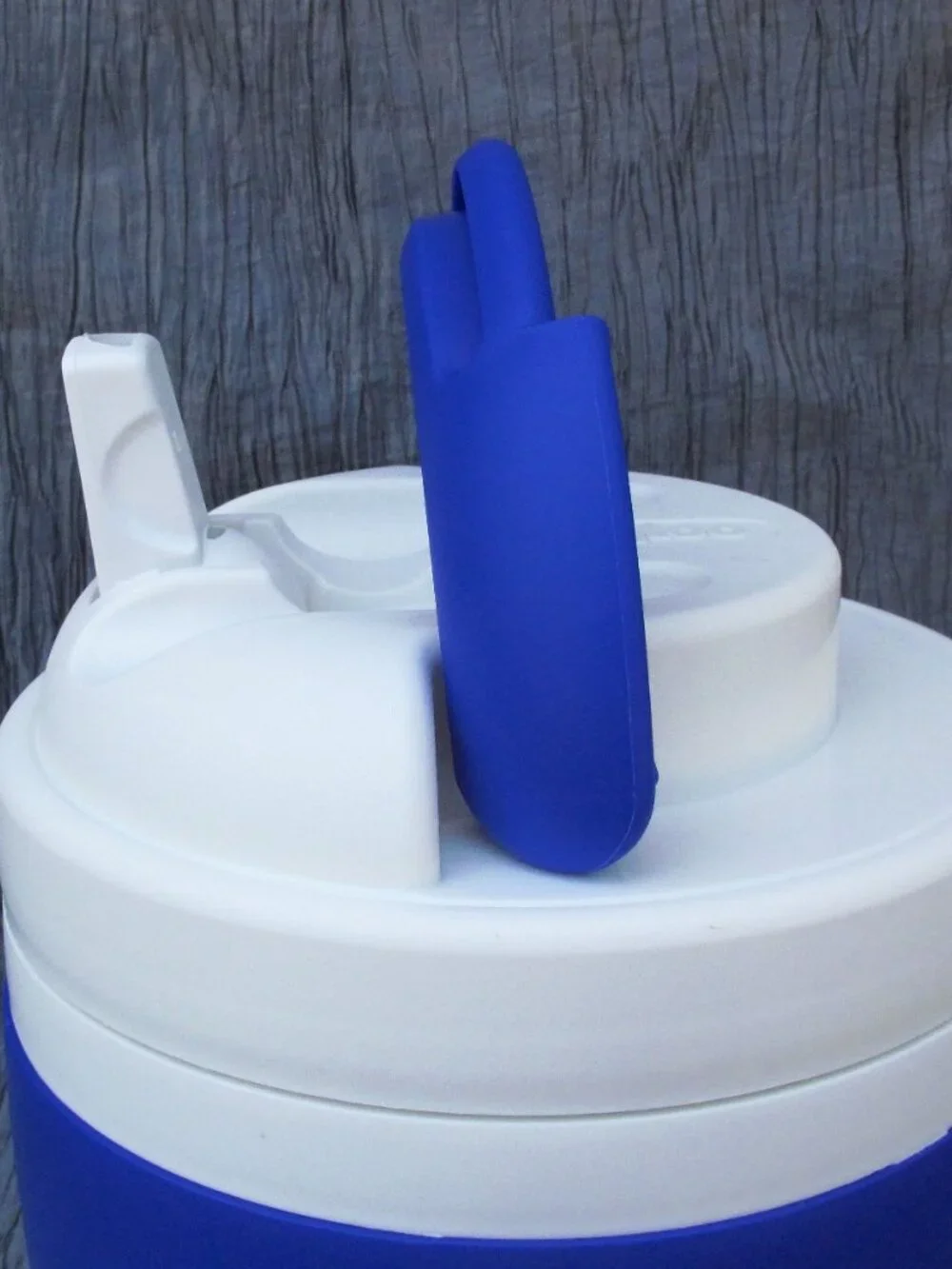Vtg IGLOO Elite 1/2 gal Water Cooler Dog K9 Training Drinking Blue & White USA